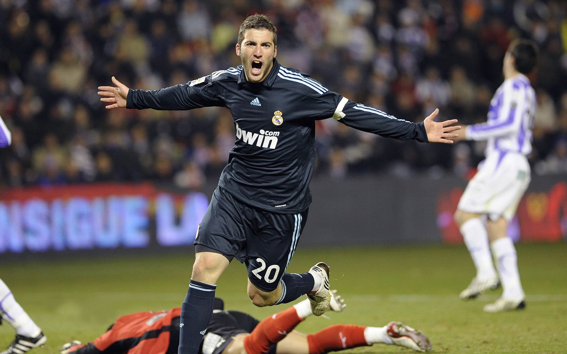 英超门将表现:谁是本赛季最稳固的“叹息之墙”?