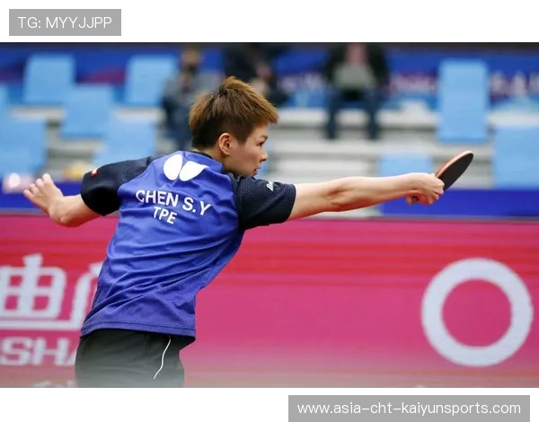 三回合连续换重拳，比赛节奏疯狂